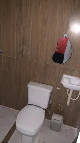 Alugo prédio na Duque de Caxias com oito salas com banheiro e ar condicionado e recepção