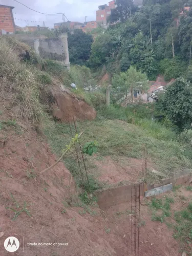 Vendo terreno ( valor 15 mil avista ou entrada mais pacelas ) no bairro jardim Paranavaí