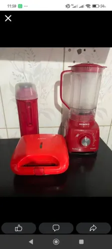 Liquidificador e sanduicheira e garrafa térmica 