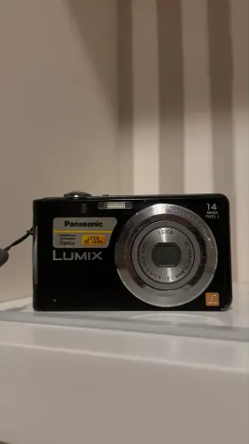Camera Lumix Preta