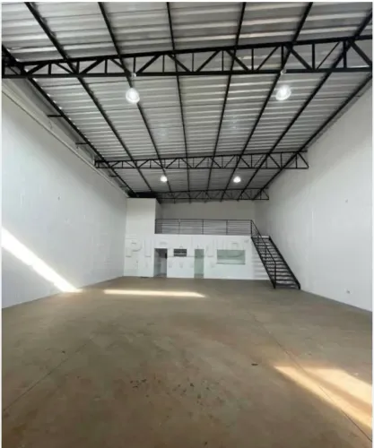 Galpão 320 m2