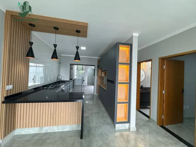 Ótima Casa Assobradada para Venda! Bairro Villa Verde - Bragança Pta SP.