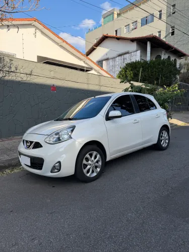 Nissan March SV 1.6 16V Flex Fuel 2016