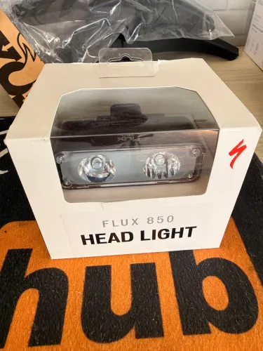 Farol specialized Hedligth 850