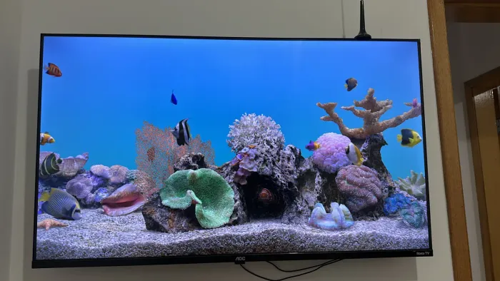 Vende-se TV smart 43 polegadas tá novinha não troco somente vendo