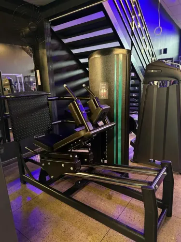 M- LEG PRESS, EQUIPAMENTOS PARA MUSCULAÇÃO E TREINOS FUNCIONAL, PREÇO DE OPORTUNIDADE!!