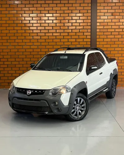 Fiat Strada Adventure1.8/ 1.8 Locker Flex CD 2016