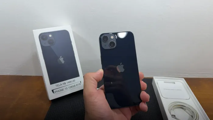 Iphone 13 128GB preto - semi novo 