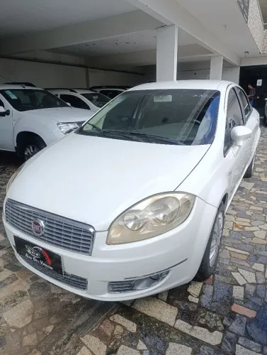 Fiat Linea Essence Dualogic 1.8 Flex 16V 4P 2013
