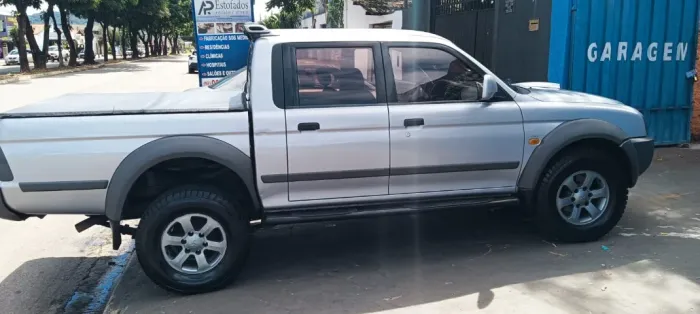 Mitsubishi L200 Outdoor GLS 2.5 4X4 CD TDI Diesel 2010