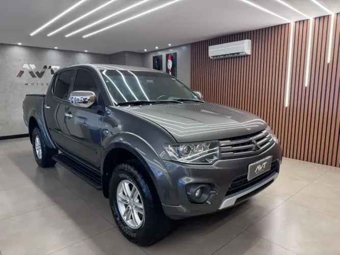 Mitsubishi L200 Triton HPE 3.2 CD TB Int.diesel AUT 2015