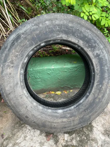 Pneu para carreta