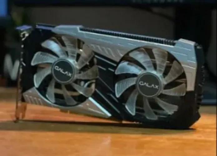 Placa de vídeo RTX 2060 novinha nunca feito mineração 