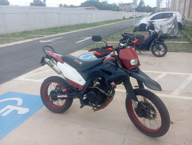 Vendo uma flash 150/MV action 150 