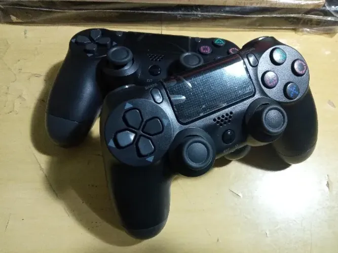 Kit 2 Controles Para Ps4 Doubleshok Manete Sem Fio Bluetooth