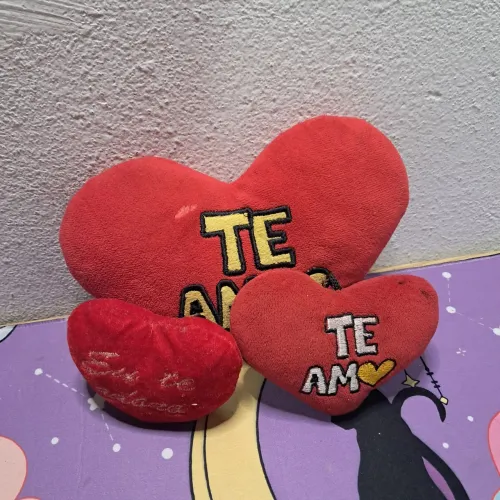 Pelúcias "te amo"