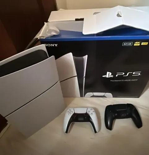 Playstation 5 digital edition 4k 835 gb com 2 controles