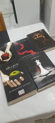 Saga Crepúsculo completa,valor 150 reais