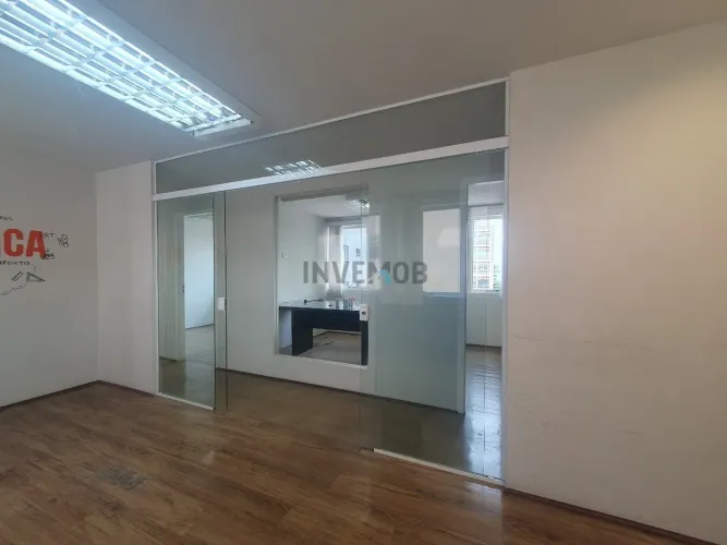 Sala à venda no Paraíso, São Paulo