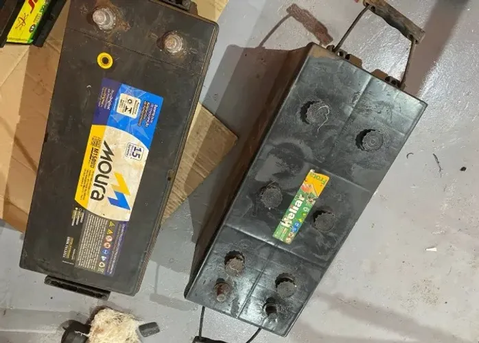 ? BATERIA 150Ah PARA CAMINHÃO - SEMI-NOVA