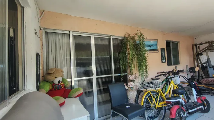 Casarão com sítio e murada 360m2