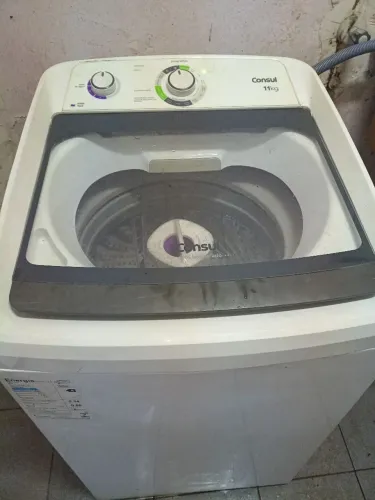 Máquina de lavar funcionando 11kg