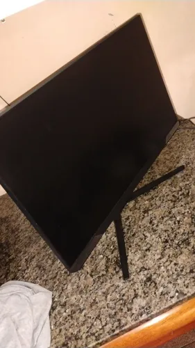 Monitor Samsung 27/ 144hz