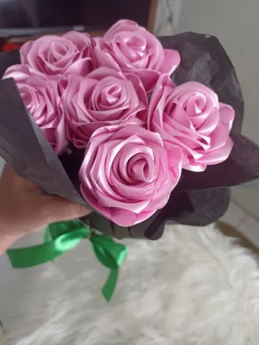 Buquê Rosas Eterna de cetim