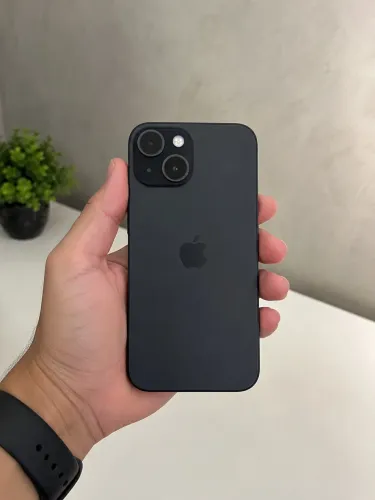 iPhone 15 - 128GB | Excelente Estado