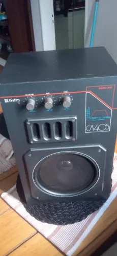 Caixa amplificada Bivolt 