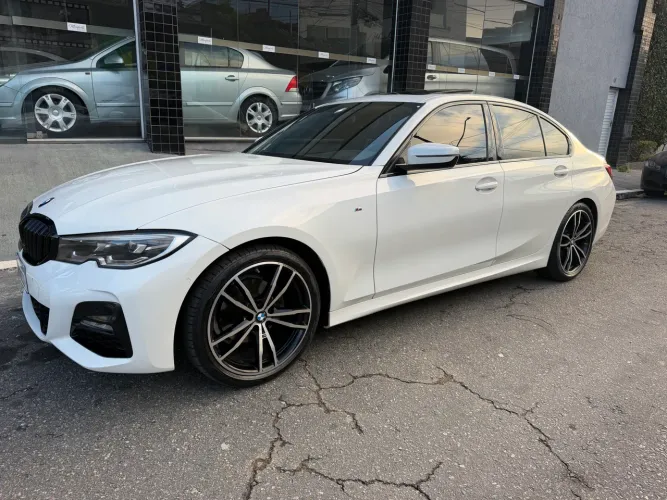 BMW 320I A 2.0 TB M Sport Activeflex 16V 4P 2022