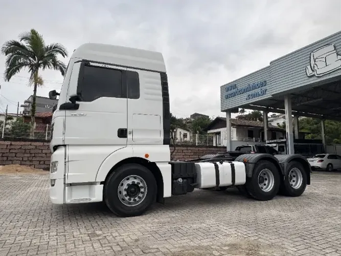 Meteor 28-460 6x2 Ano 2023