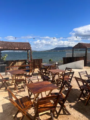 Arrendo espaço gastronômico beira da lagoa São Pedro da aldeia