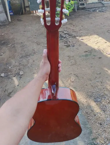 Vendo violão 