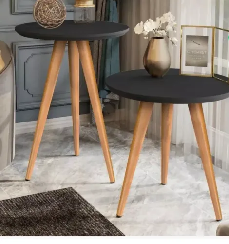 Vendo 2 mesinhas para decoração 