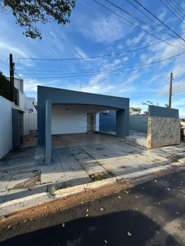 LINDA CASA COM 3 DORMITÓRIOS CENTREVILLE