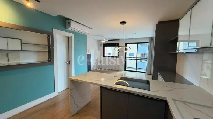 Apartamento Studio à venda no Bom Abrigo com móveis planejados