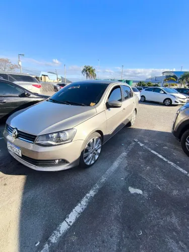 Volkswagen Voyage Comf/highli. 1.6 MI T.flex 8V 4P 2013