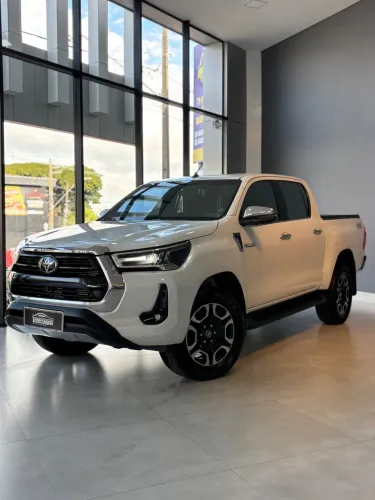 Toyota Hilux CD SRX 4X4 2.8 TDI 16V Diesel Aut. 2024