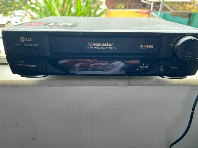 Vídeo cassete LG