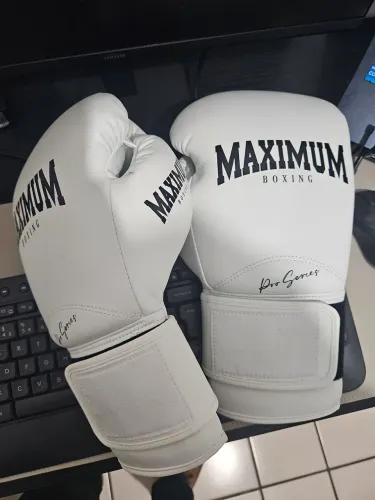 Luva de boxe e muay thai maximum pro series 16 oz