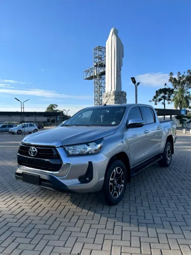 Toyota Hilux CD SRV 4X4 2.8 TDI Diesel Aut. 2022