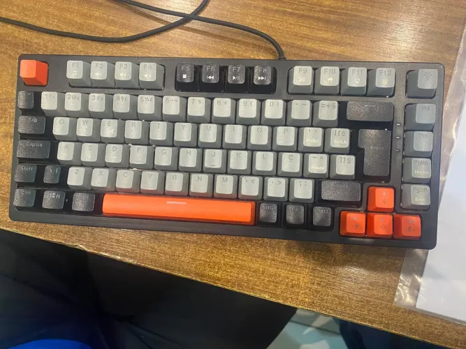 TECLADO MECANICO 75% PCYES KIRIN BLACK VULCAN - SWITCH RED - LED RAINBOW -
