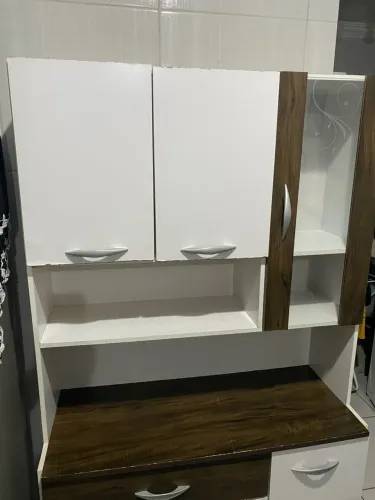ARMÁRIO DE COZINHA