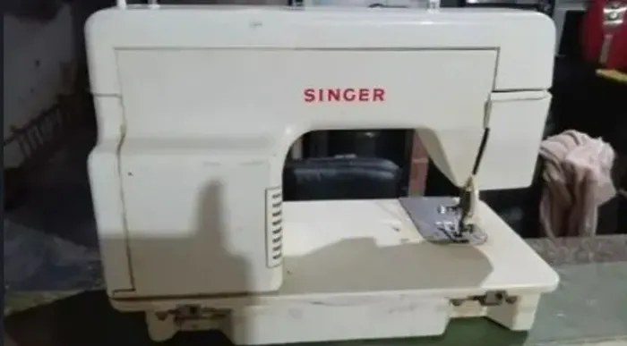 Máquina de costura Doméstica singer zigzag