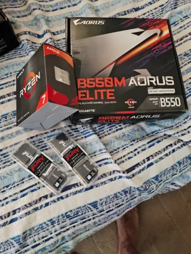 Kit upgrade DDR4 placa mãe Gigabyte+memória Kingston