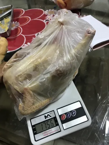 Galinha Caipira Abatida