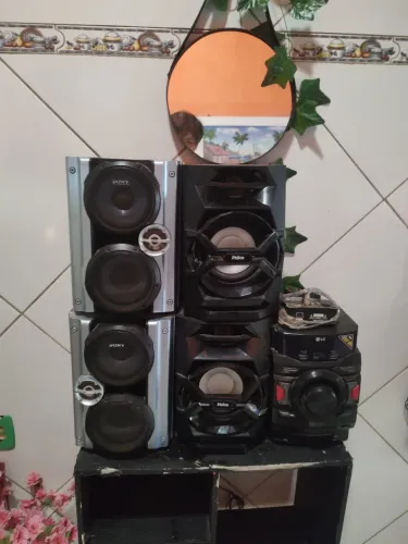 VENDO ESSAS CAIXAS DE SOM 