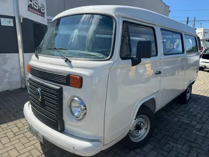 Volkswagen Kombi Standard 1.4 MI Total Flex 8V 2011