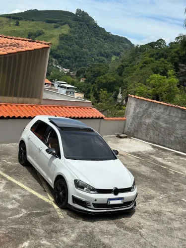 Volkswagen Golf Highline 1.4 TSI 140cv Aut. 2014